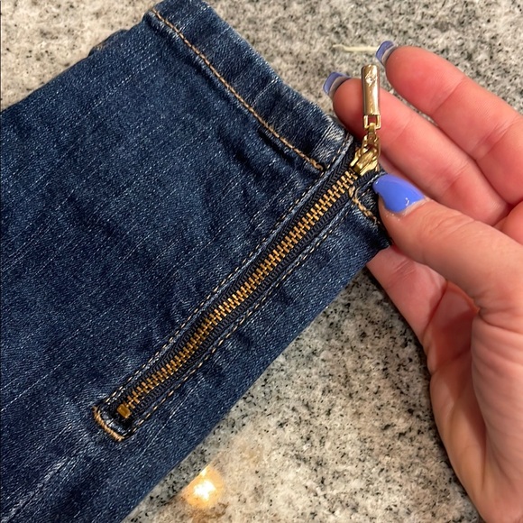 White House Black Market Women's skinny Blue Jeans with ankle Zipper low rise! - Picture 2 of 7